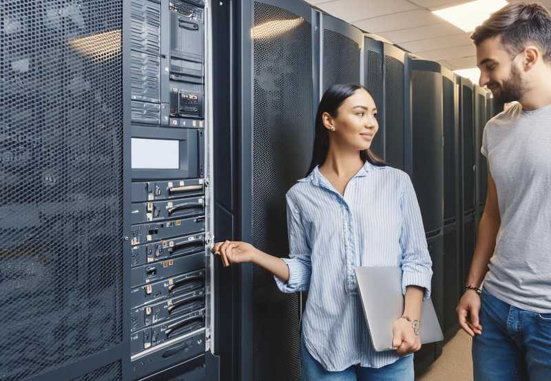 香港站群服务器选择哪款好 - 5点说明教会你最省钱